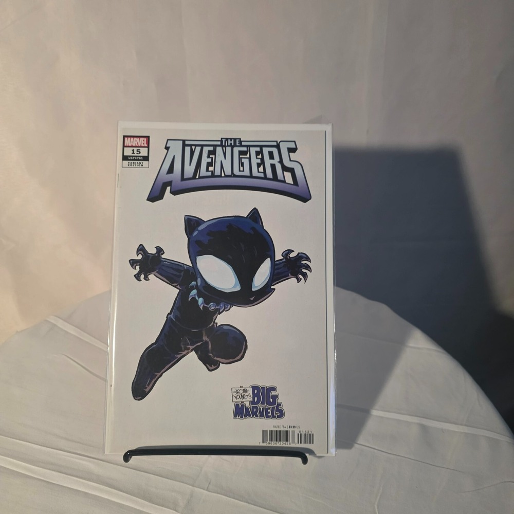 Avengers #15 (2024) 1st Print – Skottie Young BIG MARVELS Black Panther Variant‎
